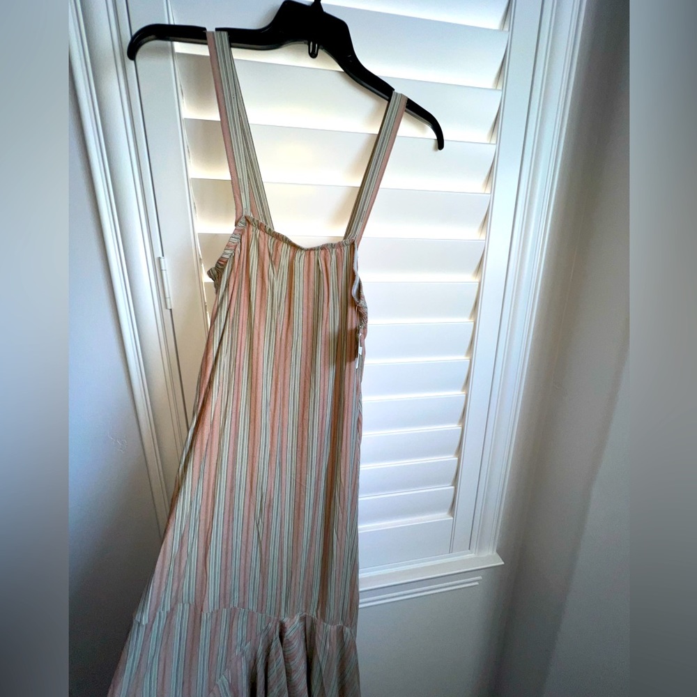 Oneill maxi dress with smocking on the back and stripes size s